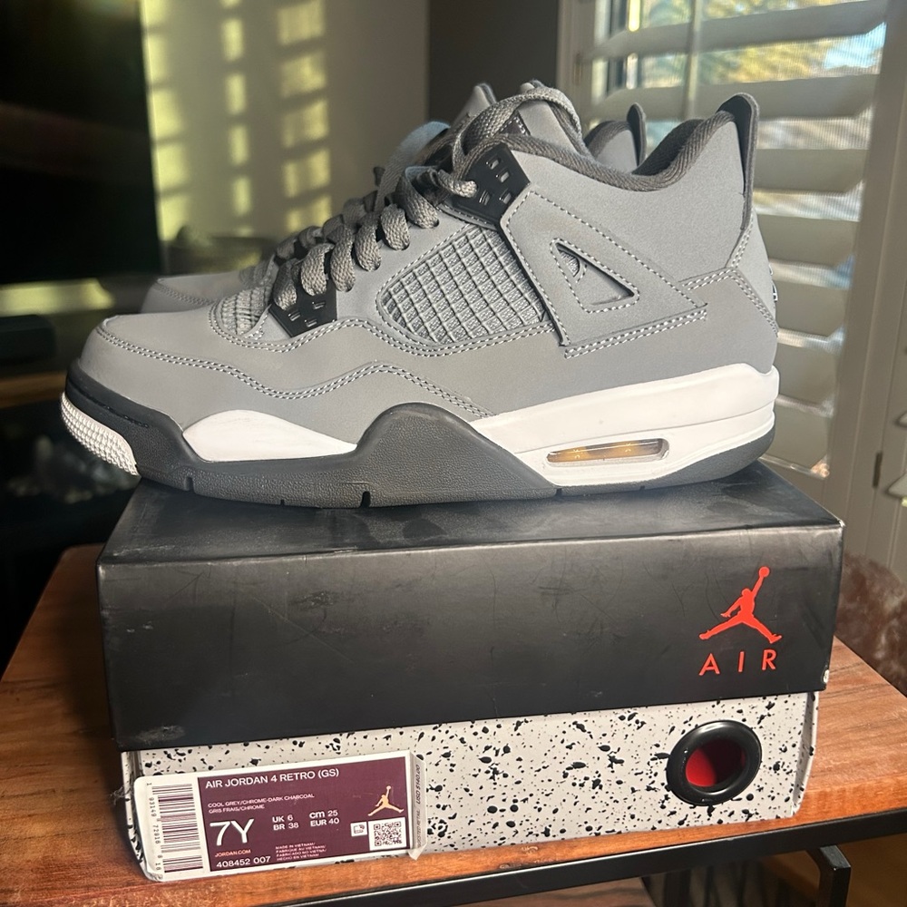 Air Jordan 4 Retro Cool Grey GS)